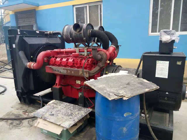 安远租赁发电机-柴油发电机组的齿轮箱和发电机温升控制